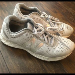 New Balance Women’s tennis shoes